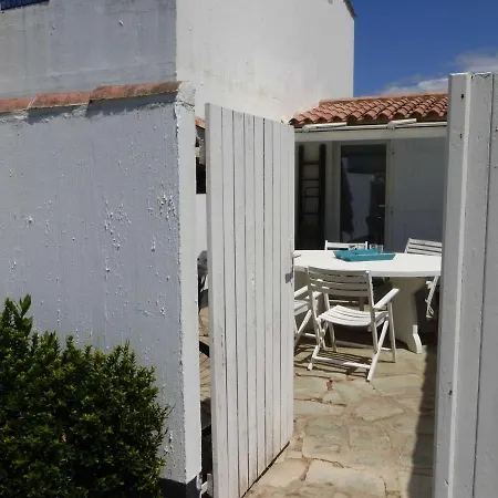 Maison 3 Pieces Pour 5 Personnes A 1,5 Km De La Avec Piscine, Tennis Et Parking Prive - Fr-1-224a-58 Brétignolles-sur-Mer