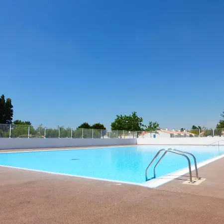 Maison 3 Pieces Pour 5 Personnes A 1,5 Km De La Avec Piscine, Tennis Et Parking Prive - Fr-1-224a-58 *